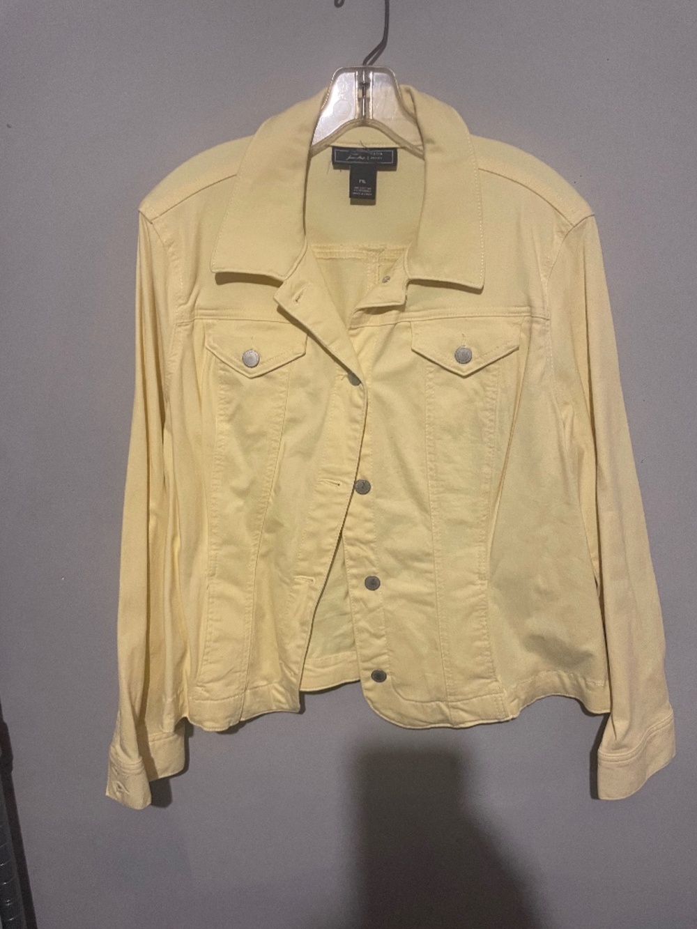 Petite shop Jean extra large yellow button up jacket